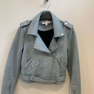 CROPPED FAUX SUEDE MOTTO JACKET